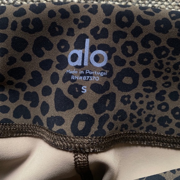 BNWT ALO LEGGINGS - Picture 5 of 6